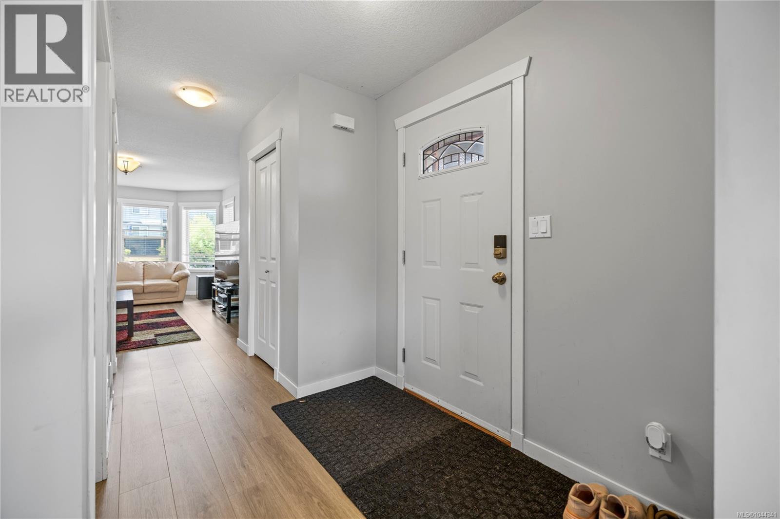429 Alpen Way Property Photo 11