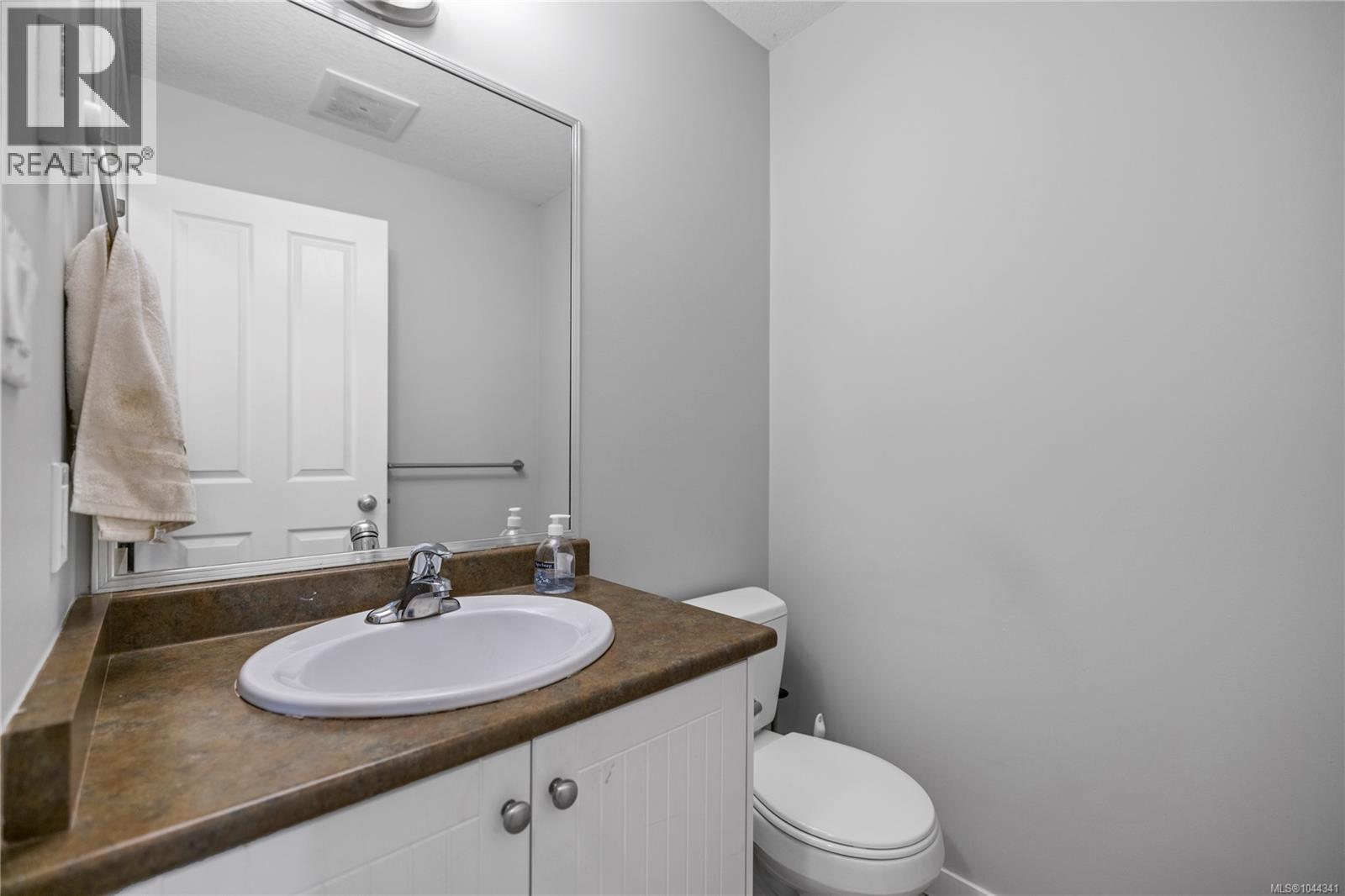 429 Alpen Way Property Photo 13