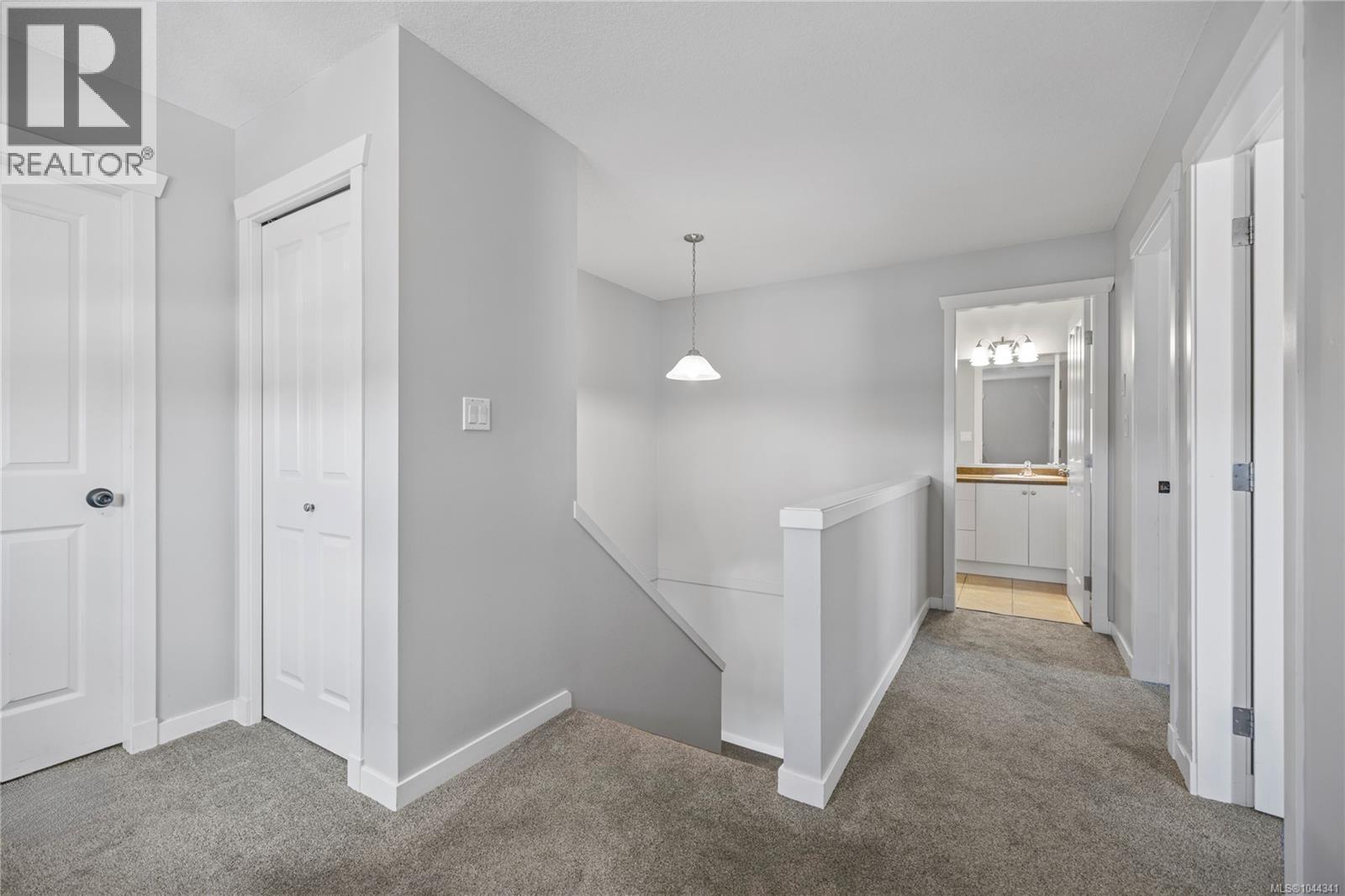429 Alpen Way Property Photo 14