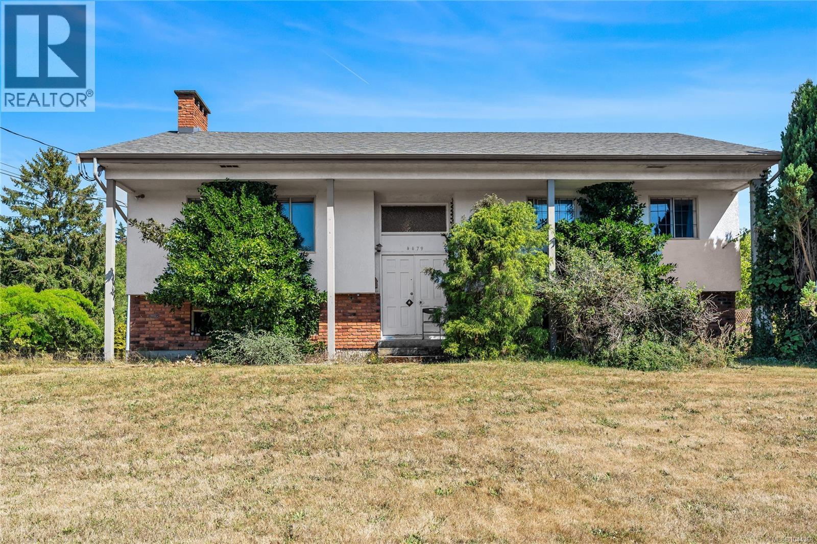 4479 Majestic Dr Property Photo 1