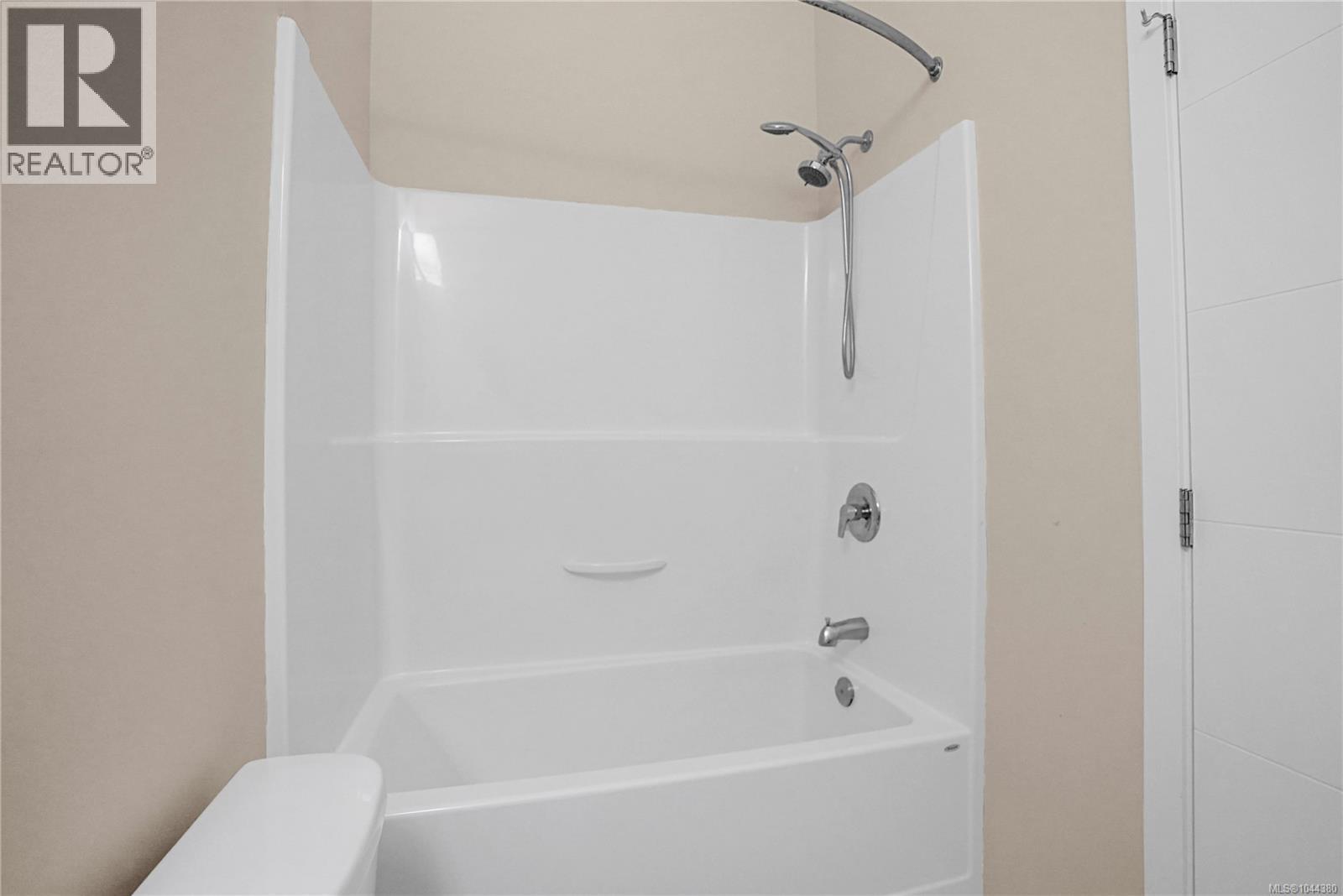 3396 Crossbill Terr Property Photo 19