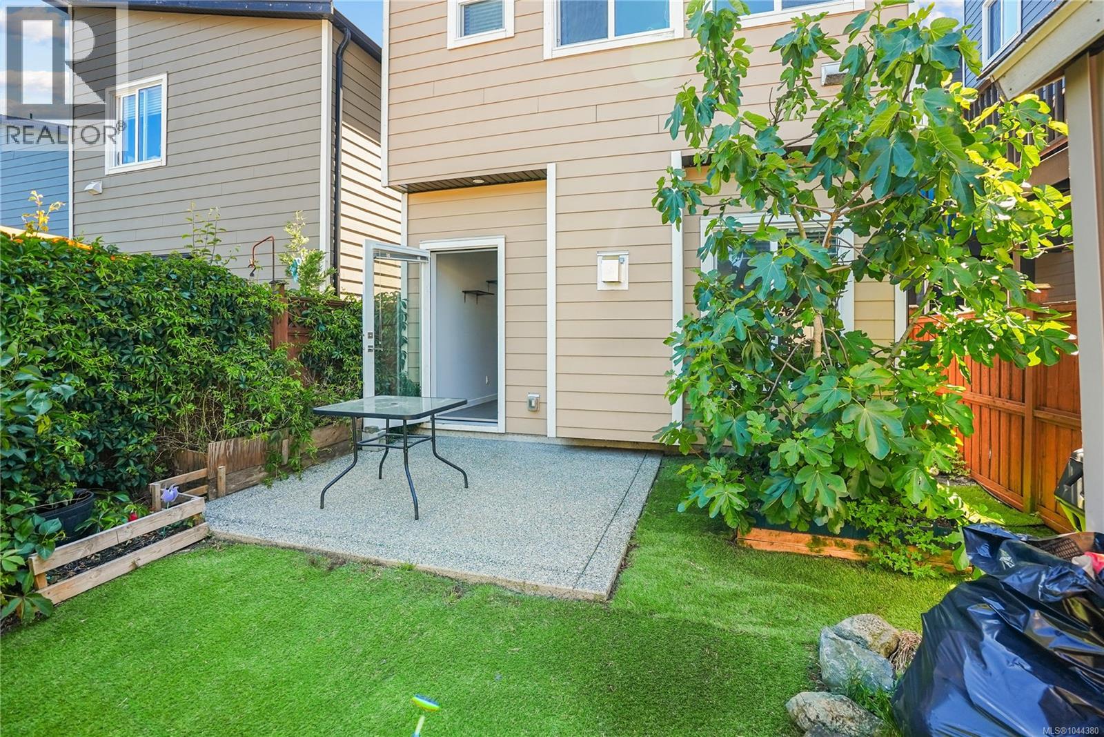 3396 Crossbill Terr Property Photo 21