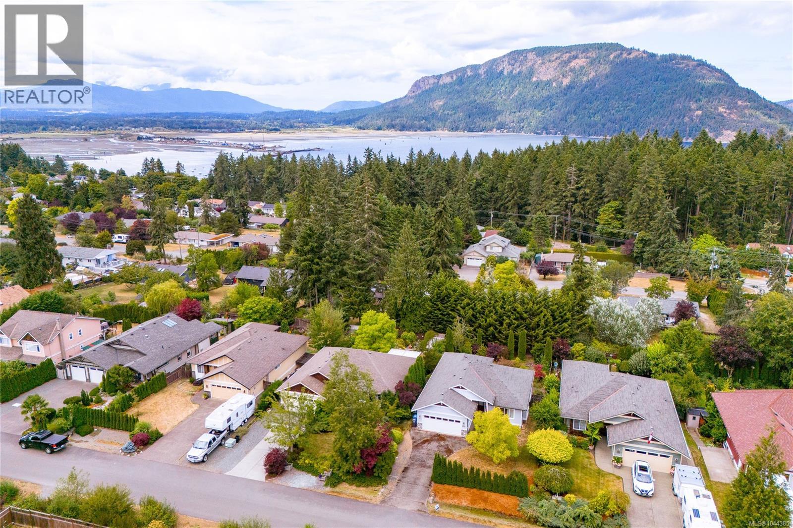 1617 Simon Pl Property Photo 2