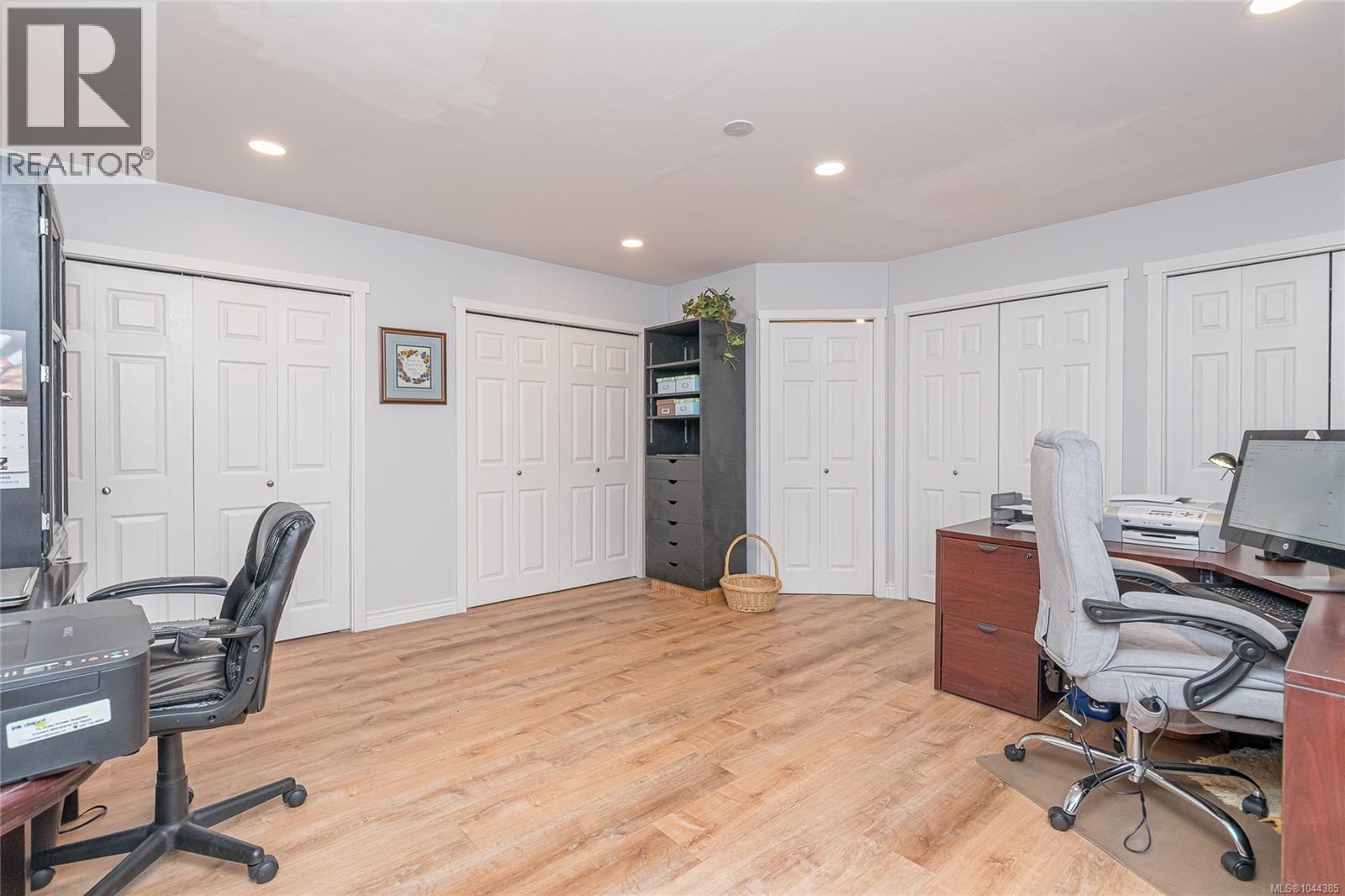 1617 Simon Pl Property Photo 37