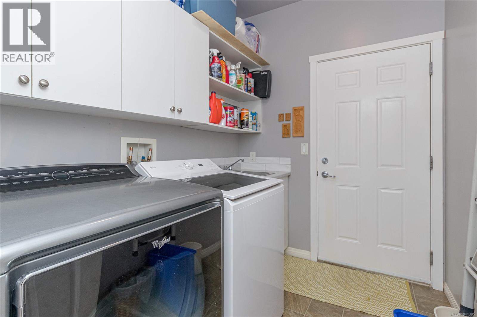 1617 Simon Pl Property Photo 39