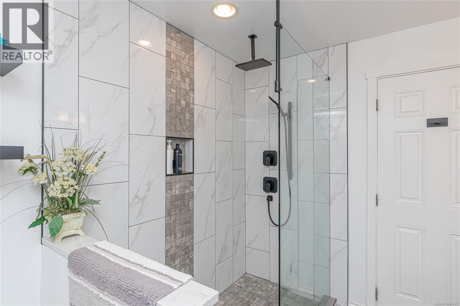 1617 Simon Pl Property Photo 47