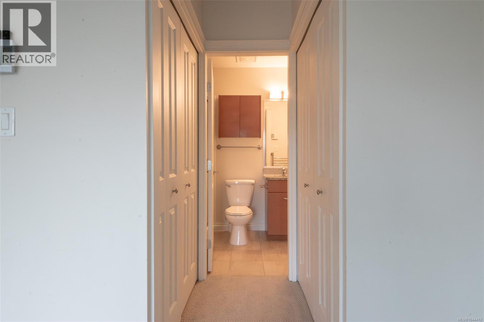 202 2380 Brethour Ave Property Photo 29