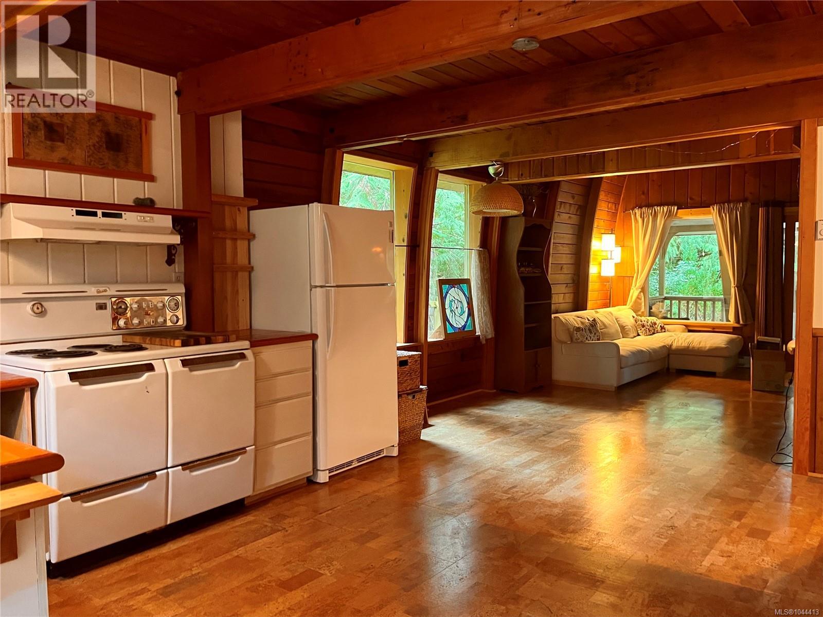 387 Lyngail Pl Property Photo 10