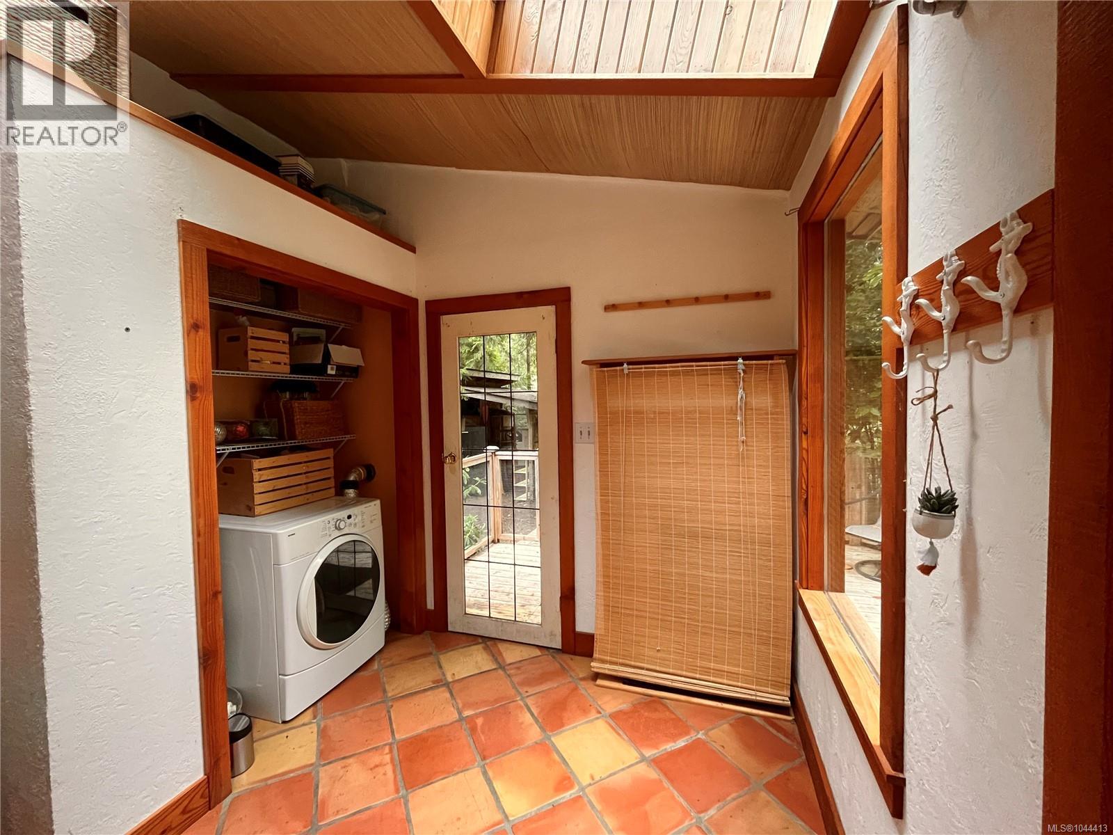 387 Lyngail Pl Property Photo 20