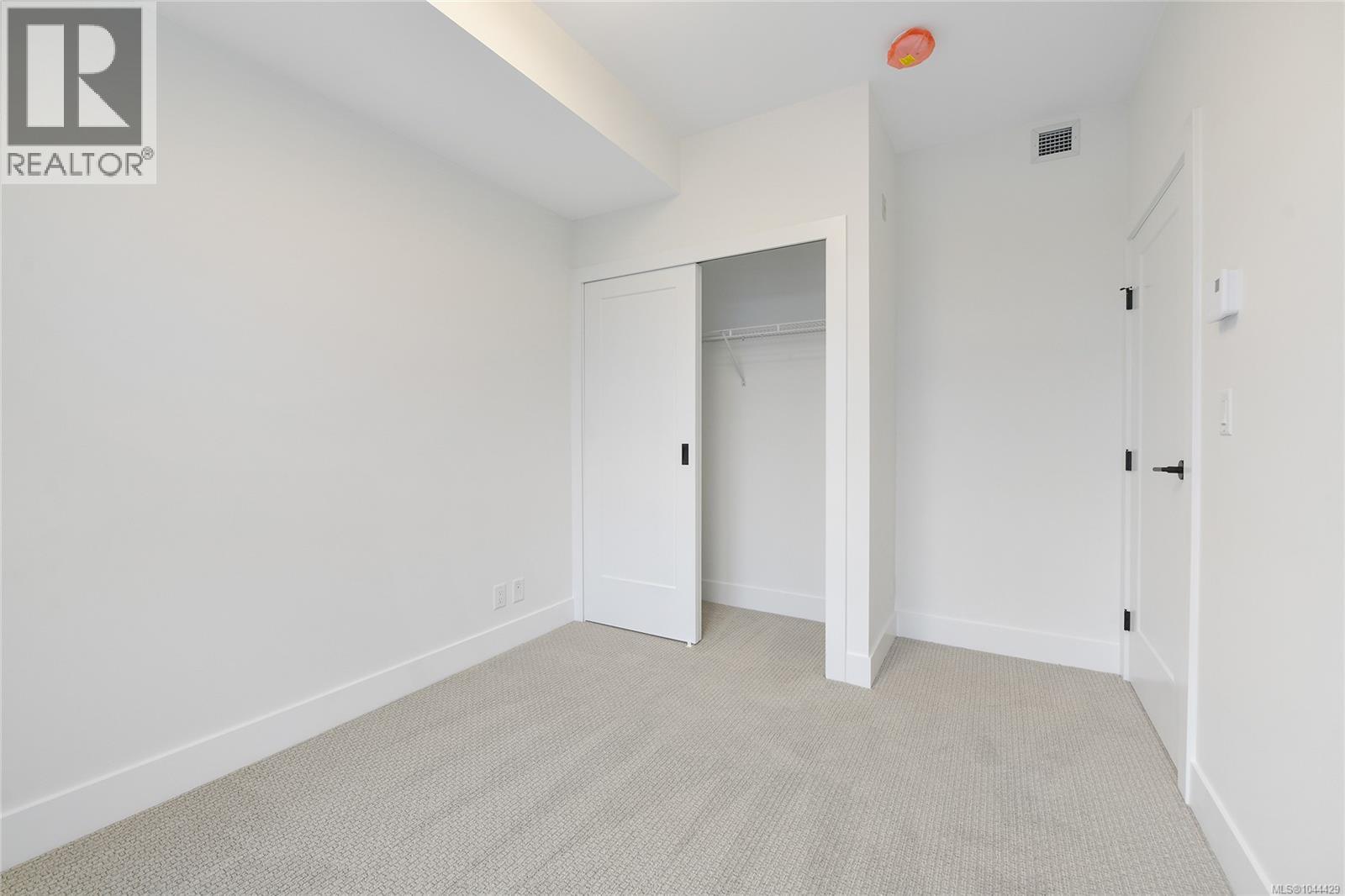 304 1114 Samar Cres Property Photo 18