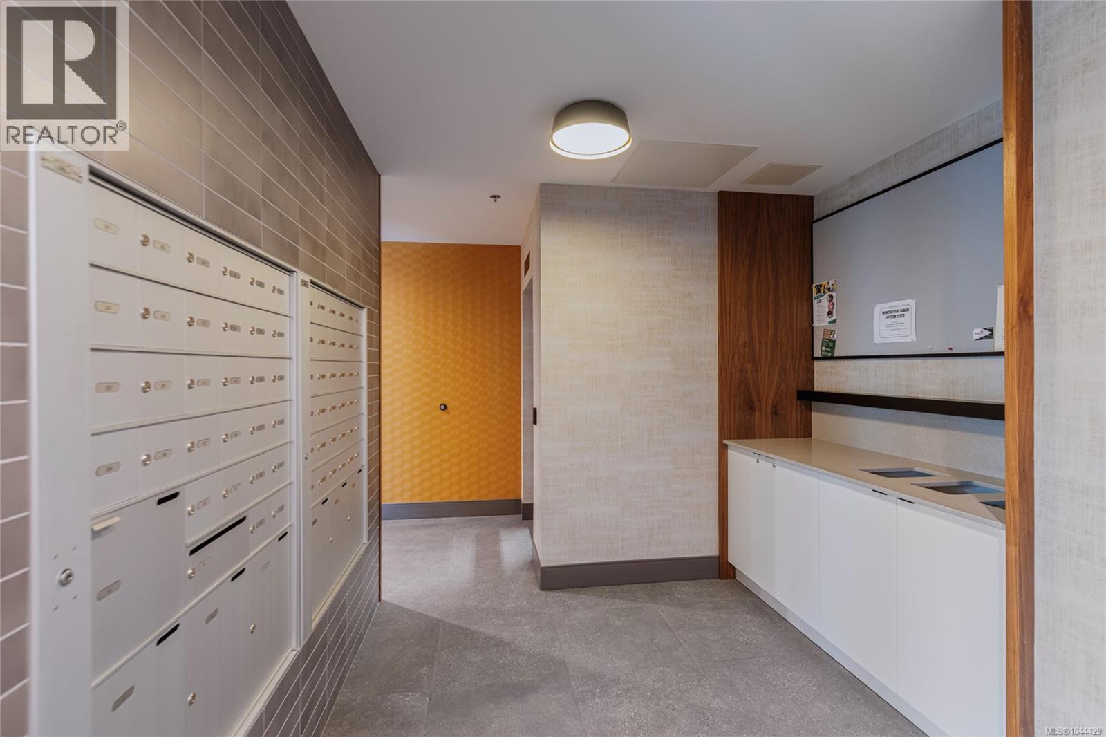 304 1114 Samar Cres Property Photo 25