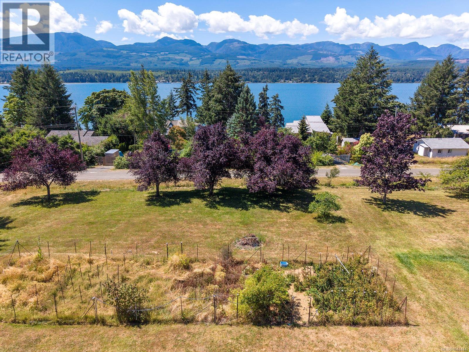 2570 Piercy Rd Property Photo 2