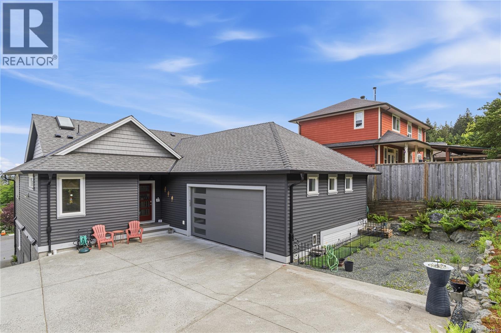 456 Battie Dr Property Photo 8