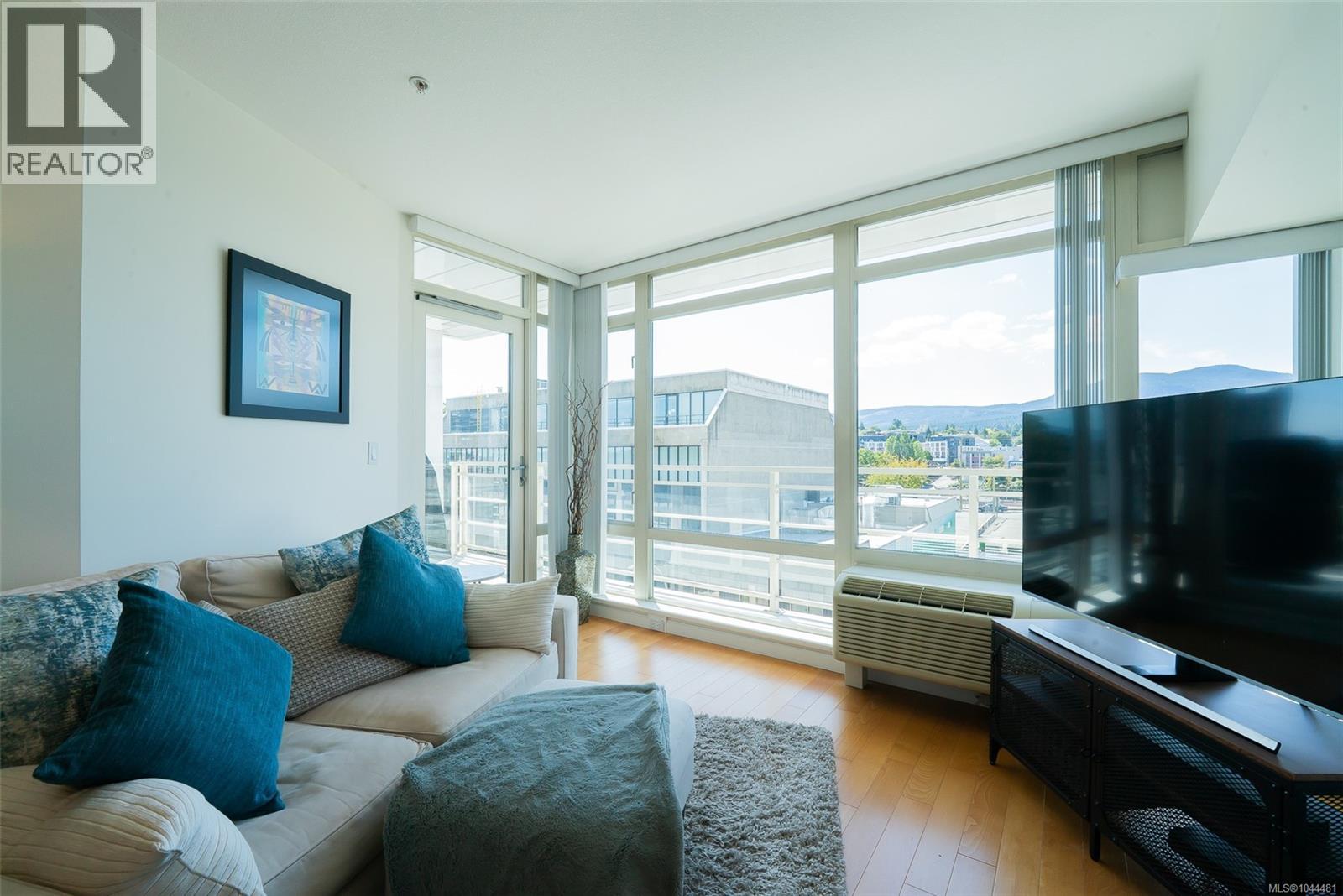 506 38 Front St Property Photo 13