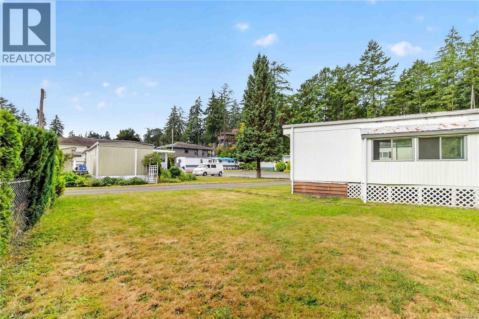 16 2607 Selwyn Rd Property Photo 5
