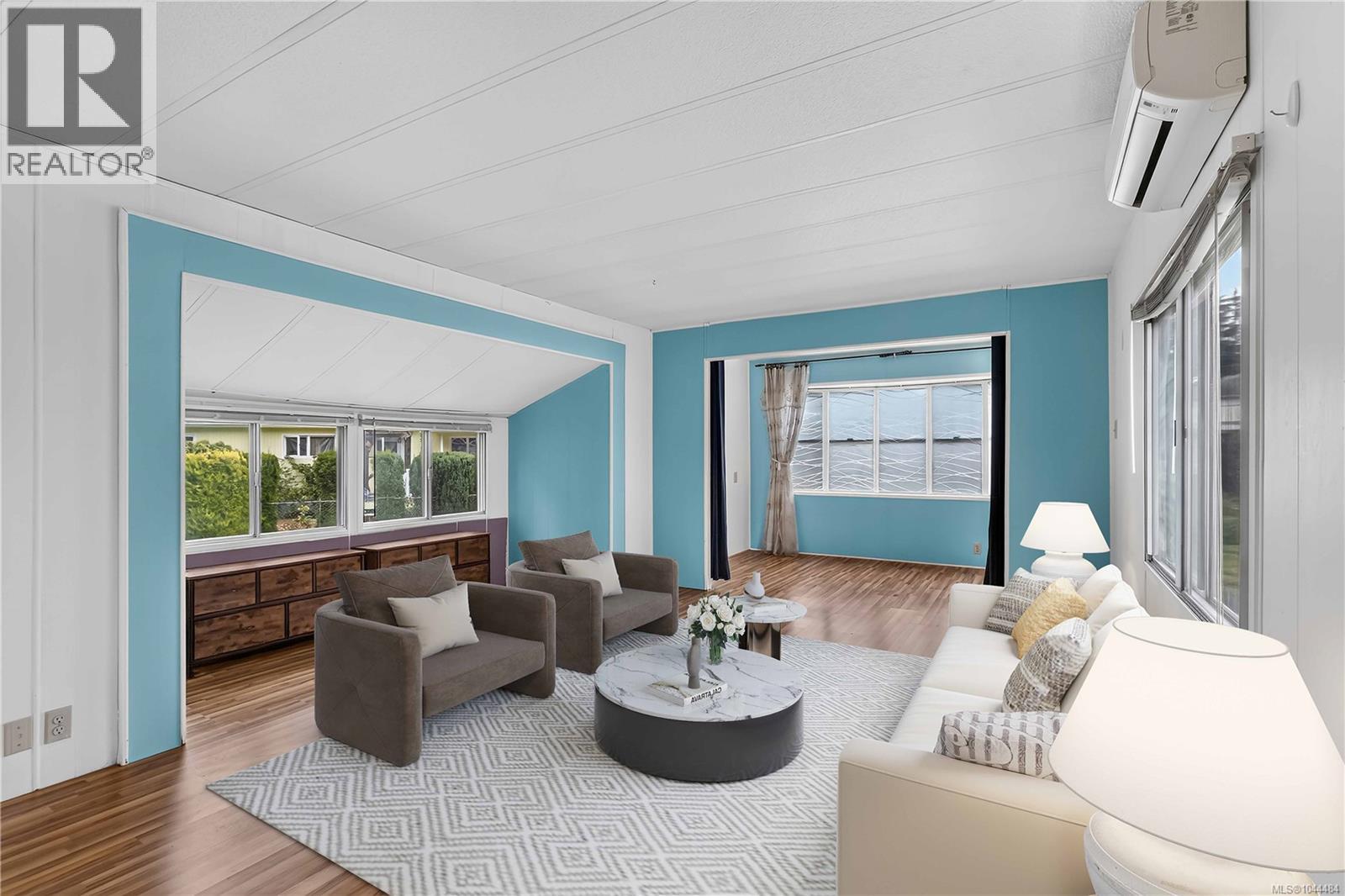 16 2607 Selwyn Rd Property Photo 8