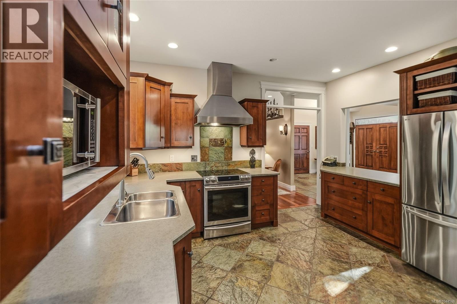 382 Dorset Rd Property Photo 21
