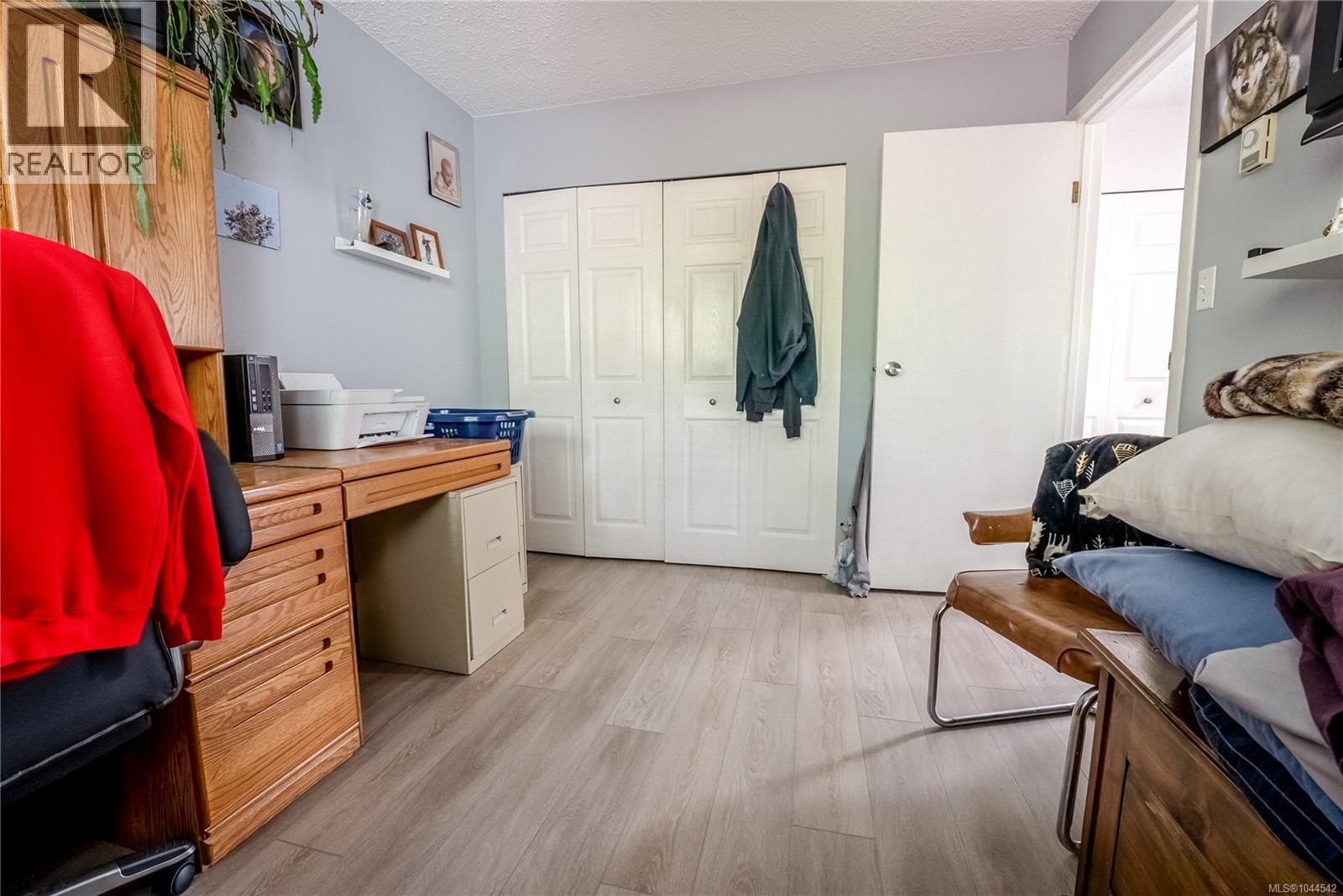 14 1184 Clarke Rd Property Photo 22