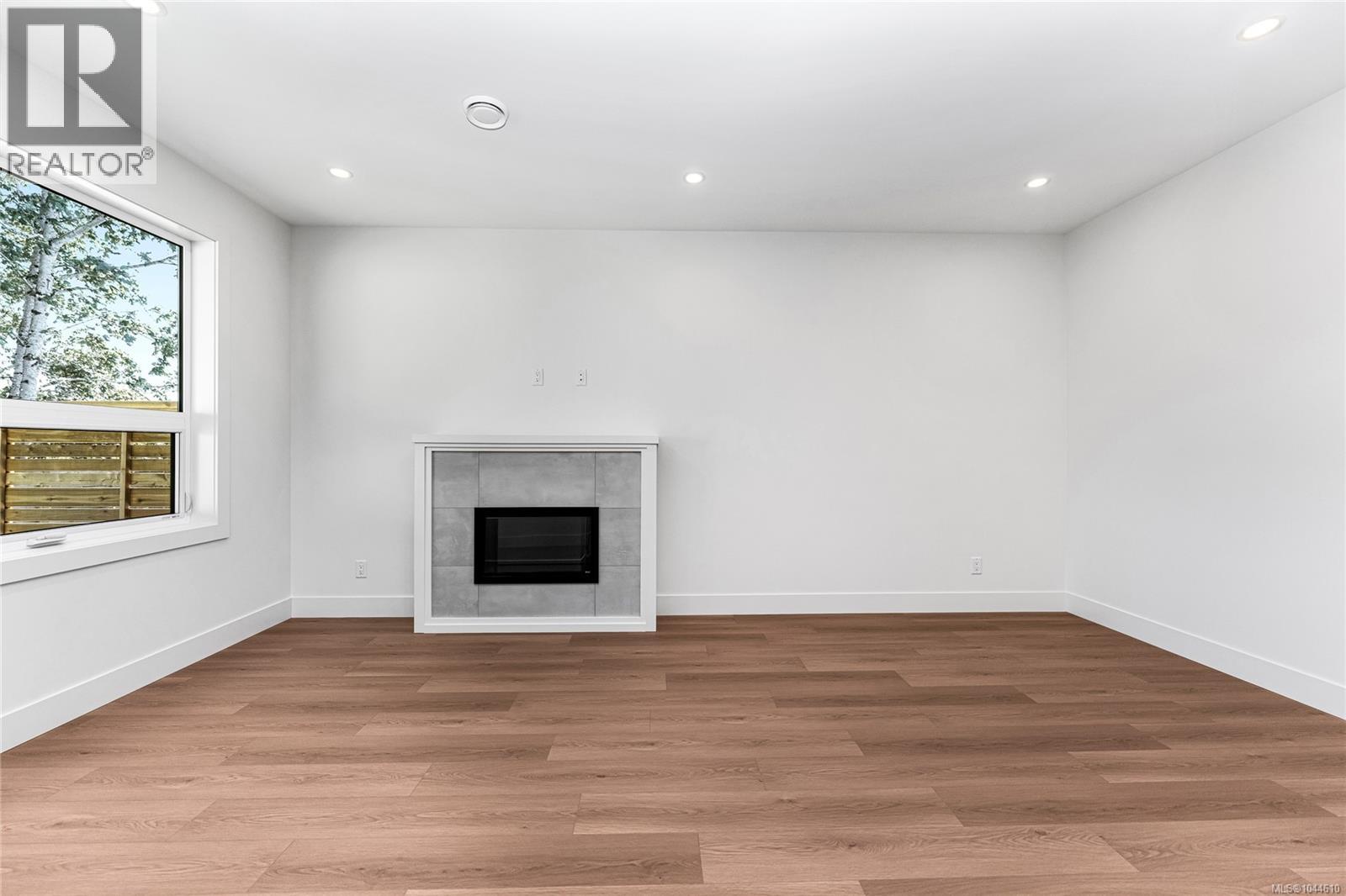 3847 Olympian Way Property Photo 12
