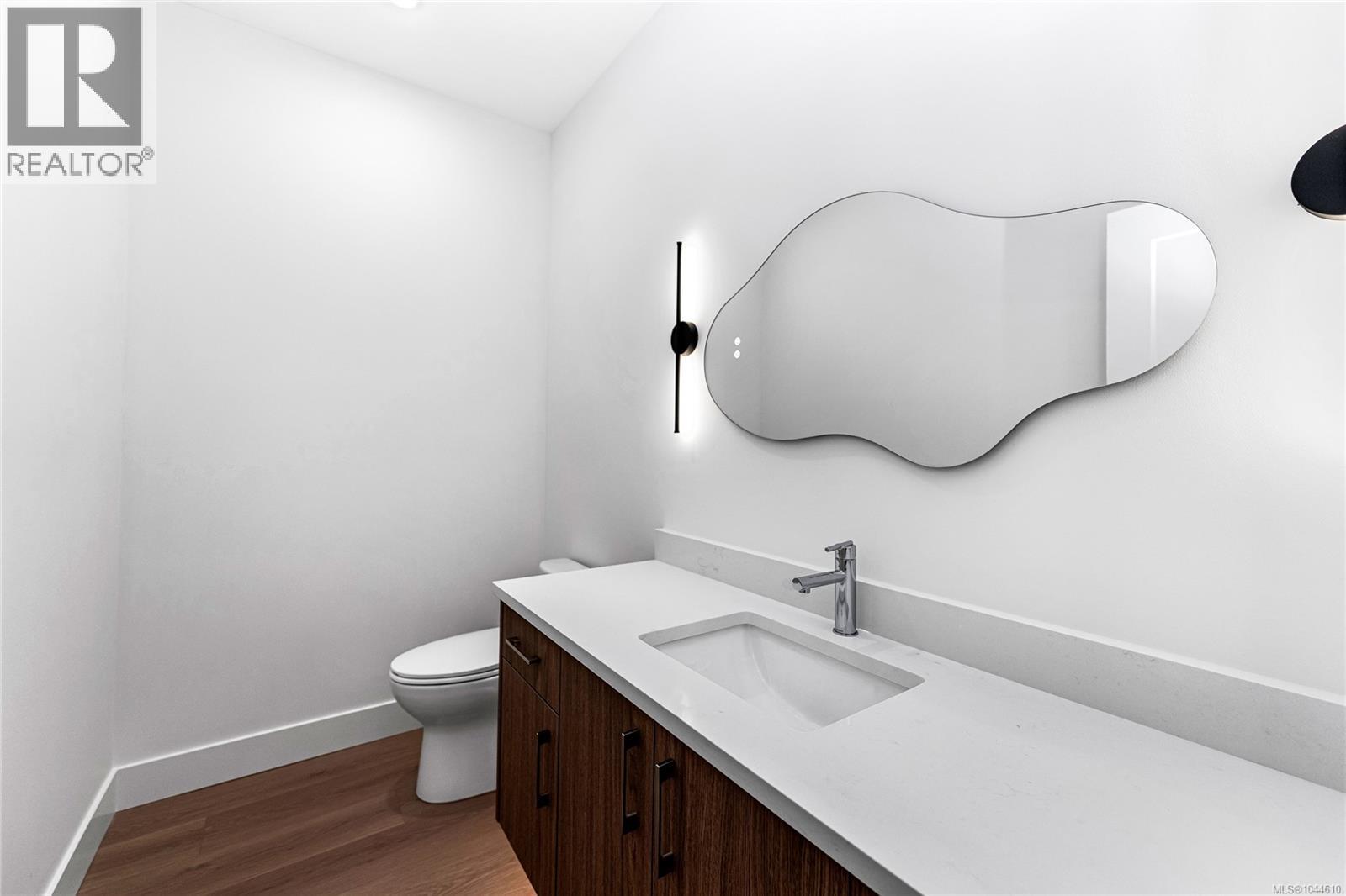 3847 Olympian Way Property Photo 14