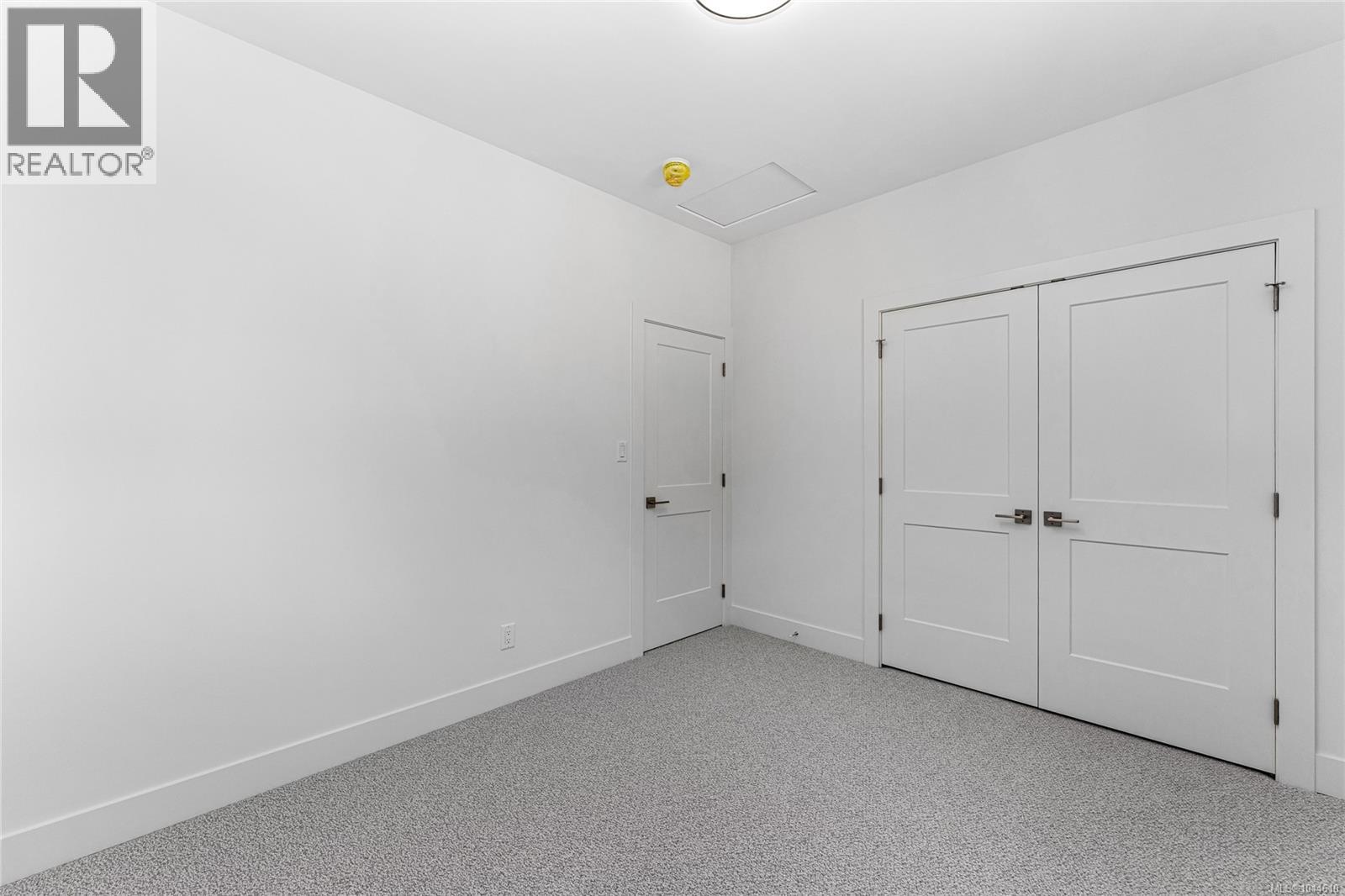 3847 Olympian Way Property Photo 27