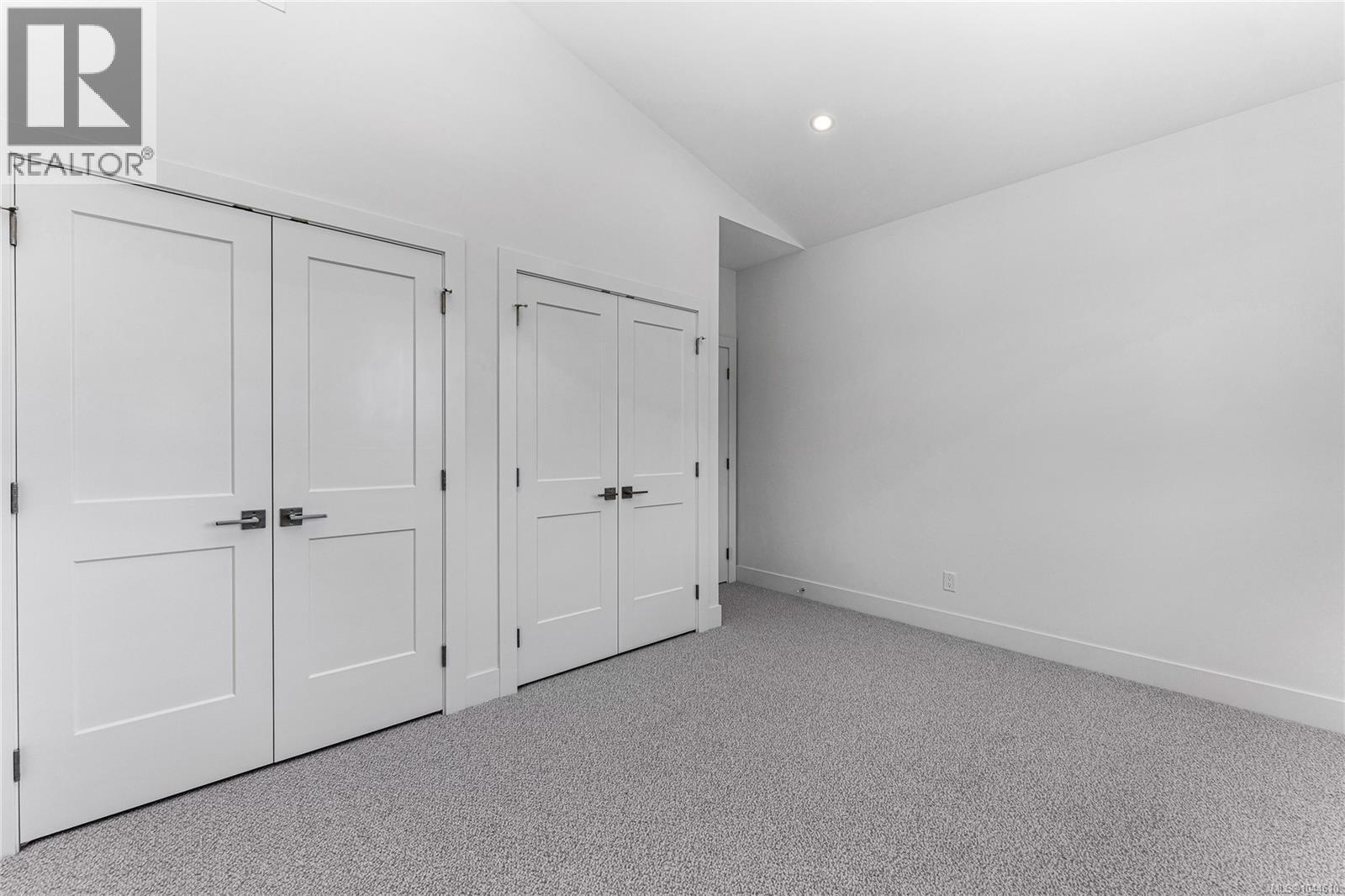 3847 Olympian Way Property Photo 29