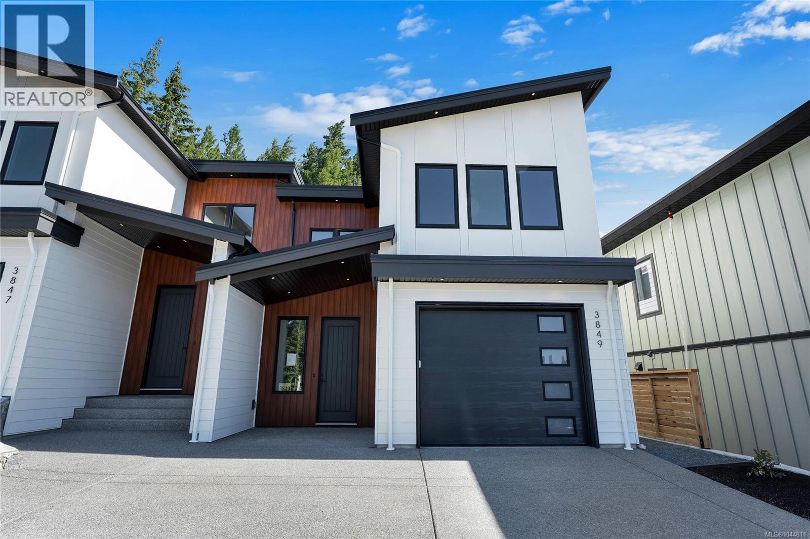 3849 Olympian Way Property Photo 3