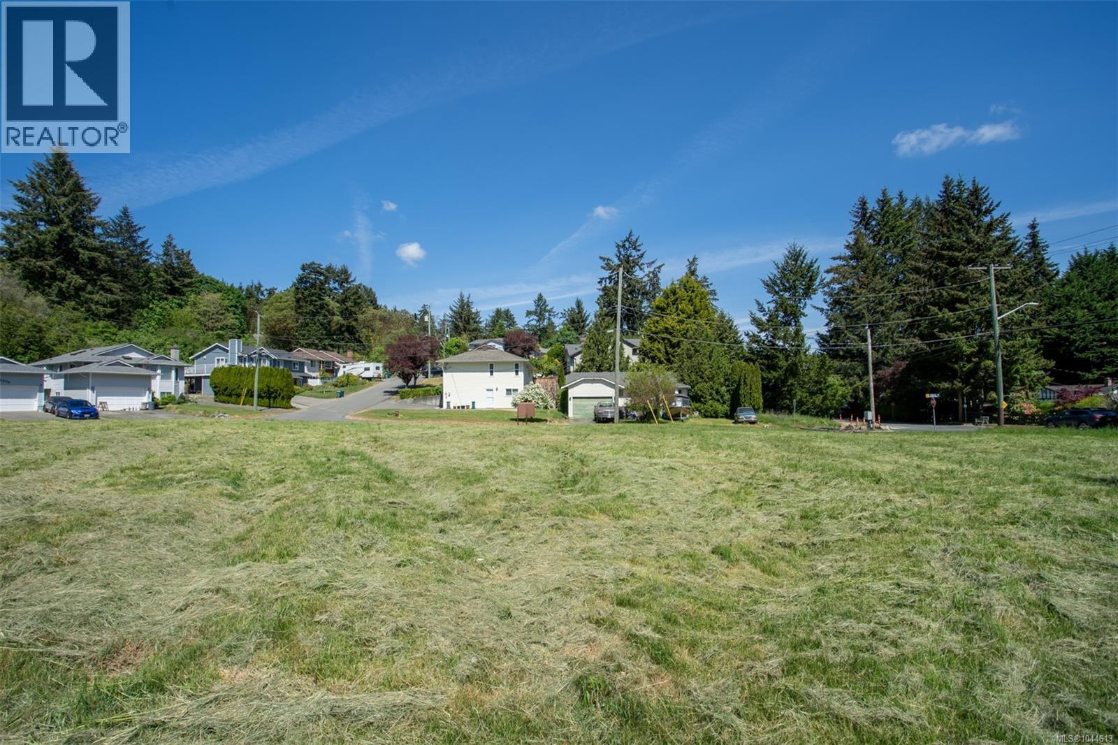 2694 Myra Pl Property Photo 15
