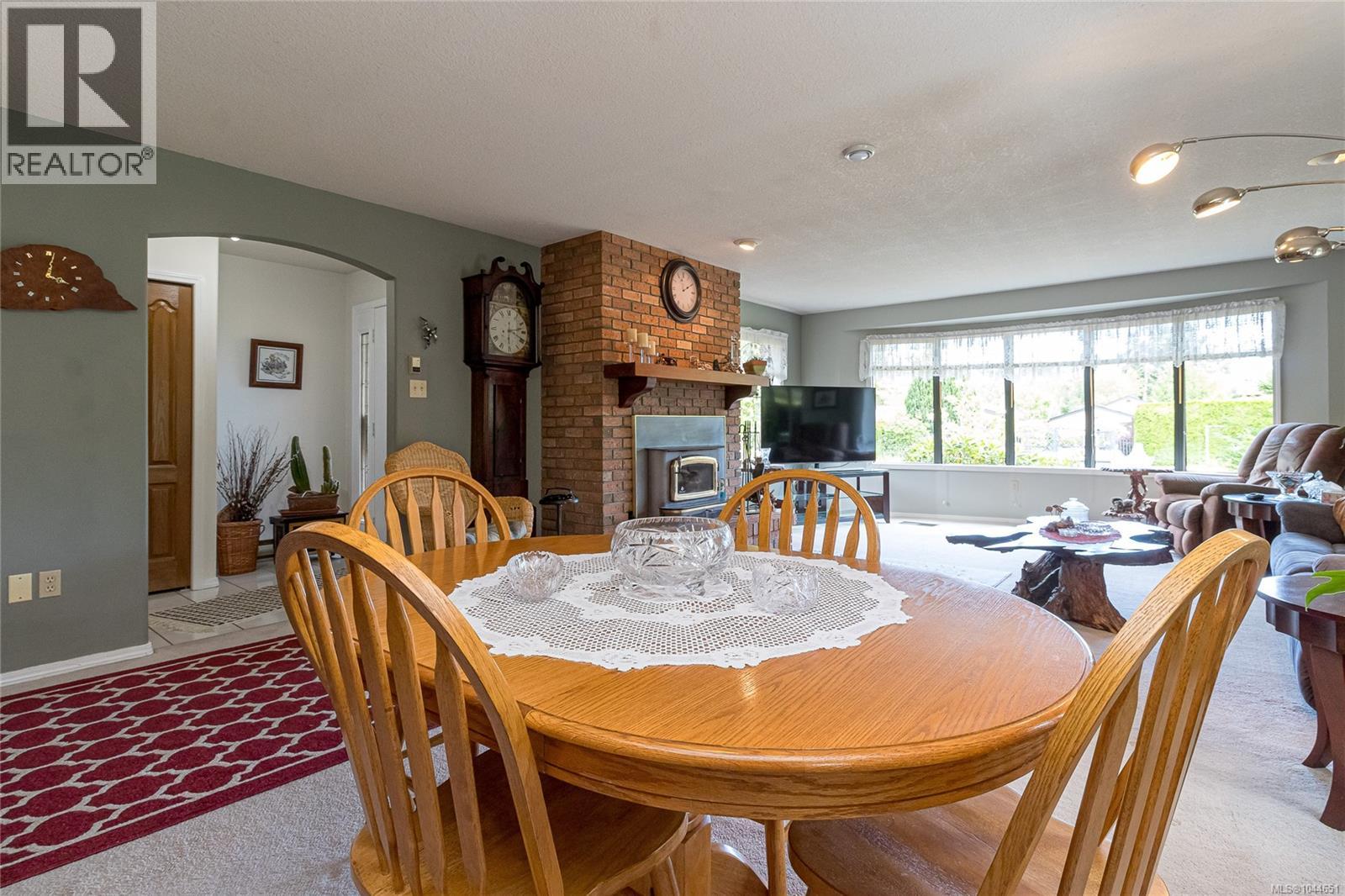 851 Breakwater Rd Property Photo 11