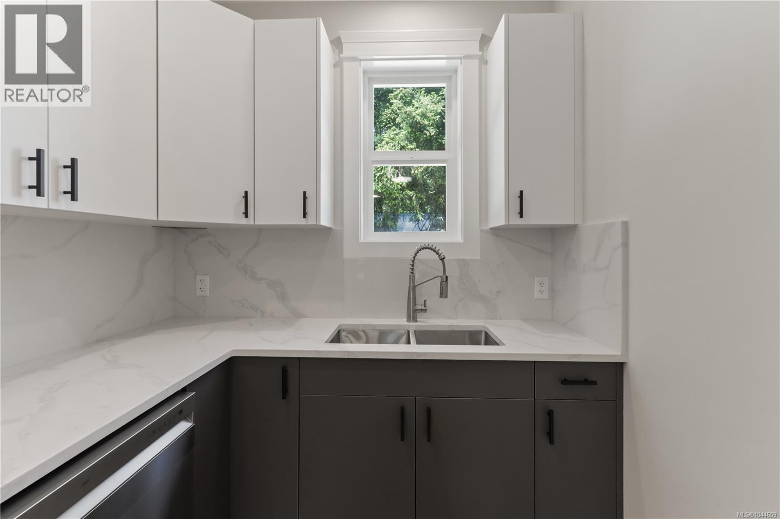 100 2190 Jingle Pot Rd Property Photo 8