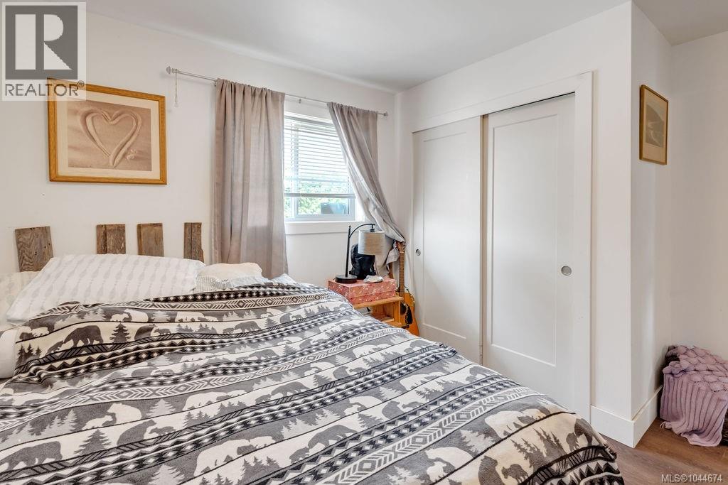 426 & 426a Buller St Property Photo 36