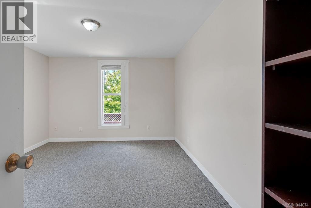 426 & 426a Buller St Property Photo 75
