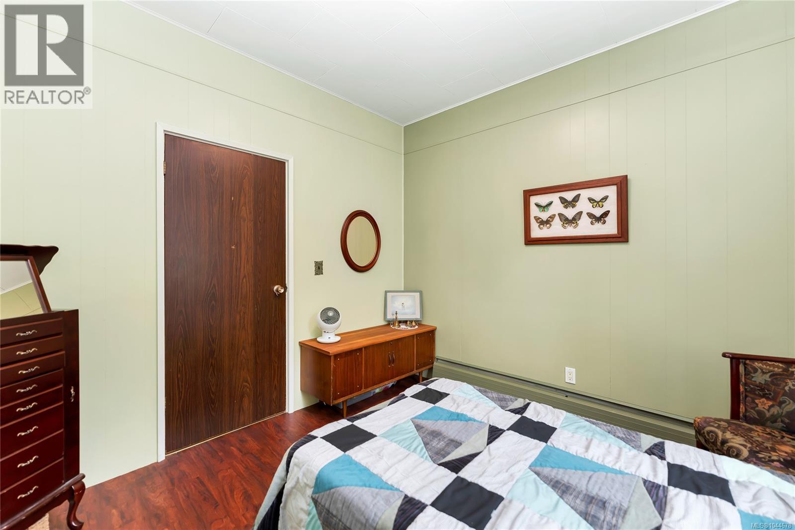 384 Burnside Rd E Property Photo 20