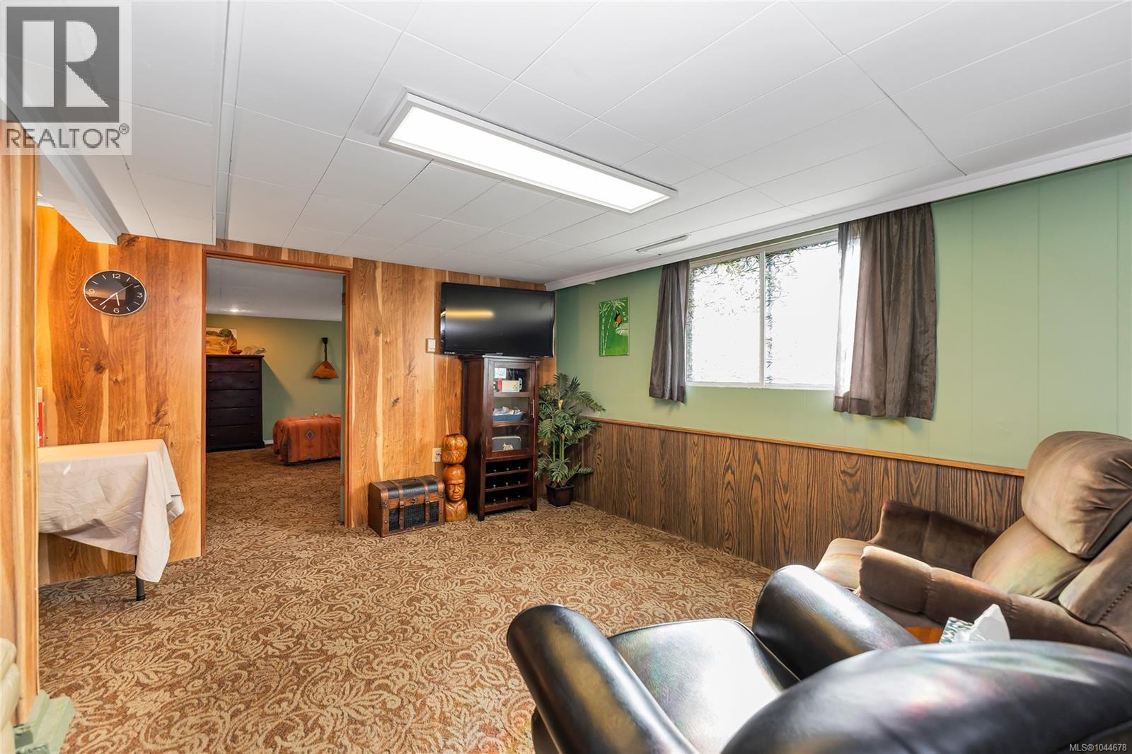 384 Burnside Rd E Property Photo 29