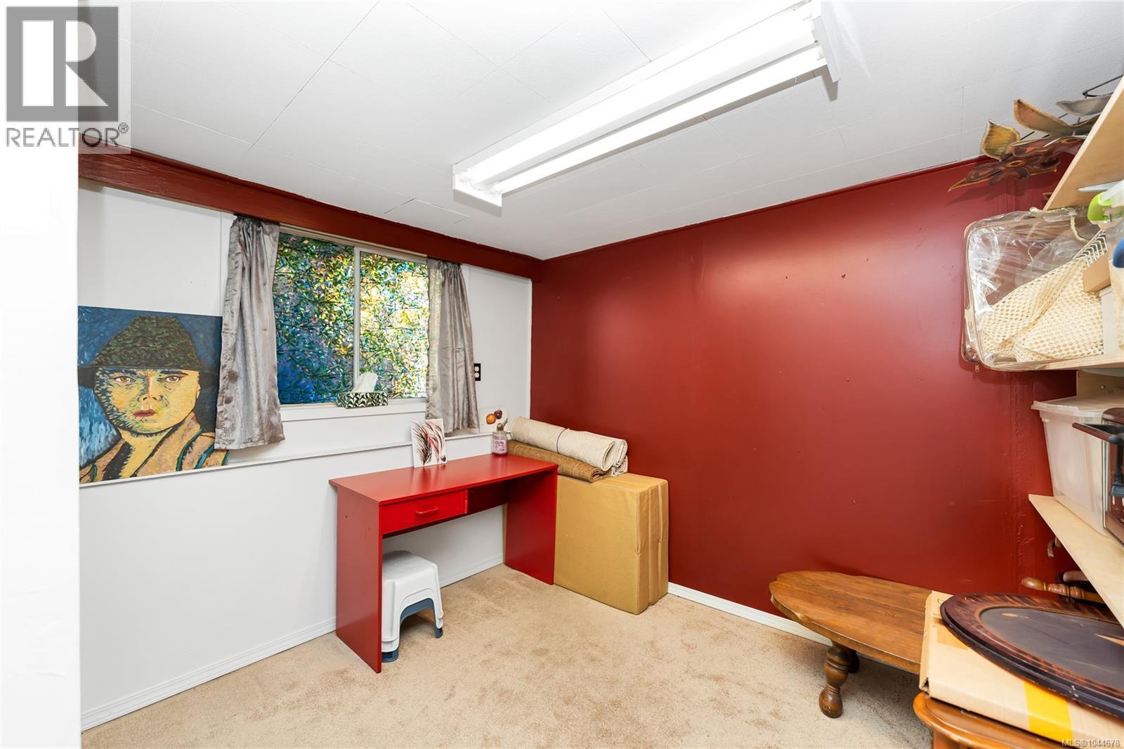 384 Burnside Rd E Property Photo 38