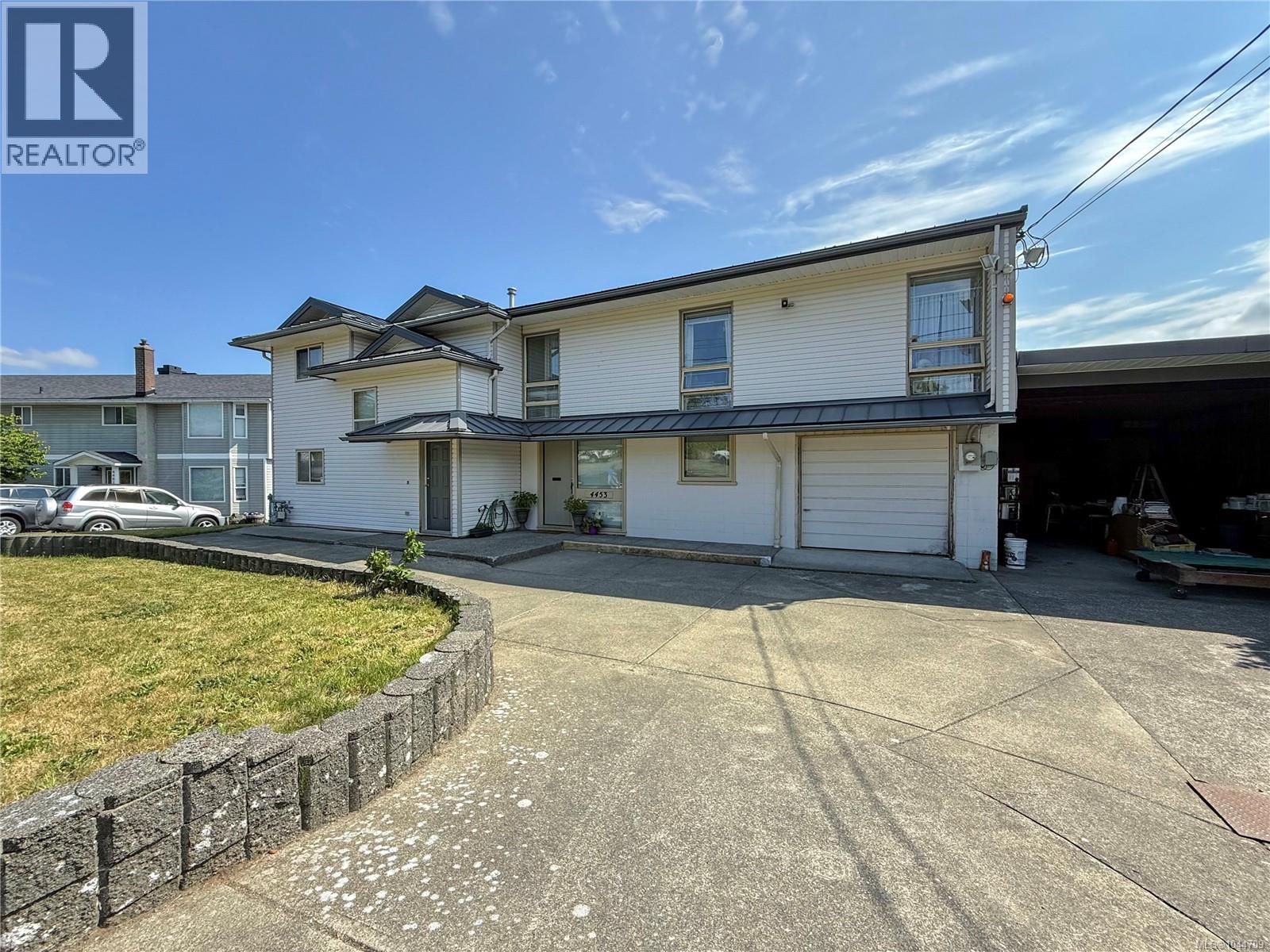 4453 Barclay Rd Property Photo 1