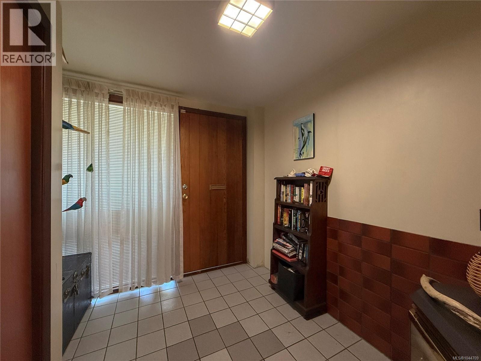 4453 Barclay Rd Property Photo 7