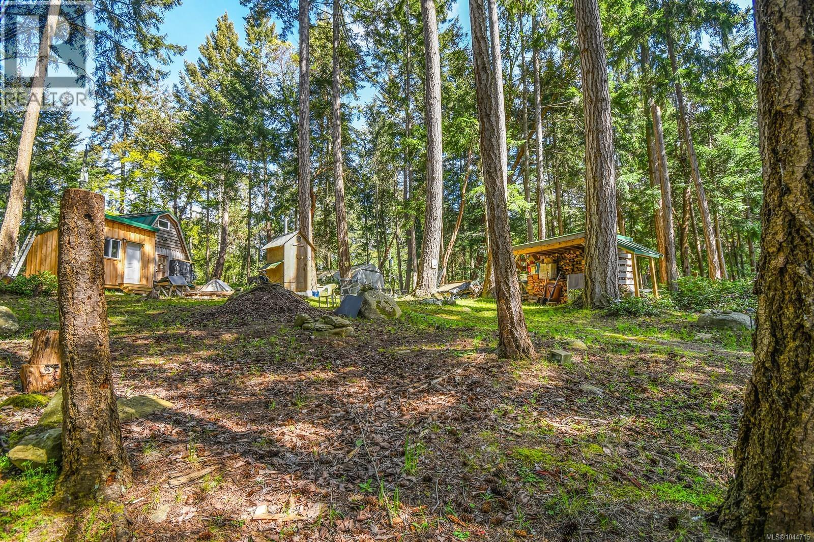 919 Salal Dr Property Photo 35