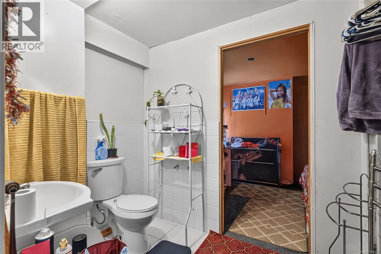 1012 Fairdowne Rd Property Photo 20