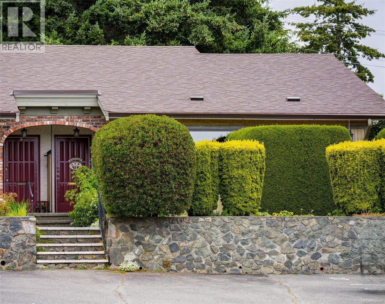 7 3968 Cedar Hill Rd
