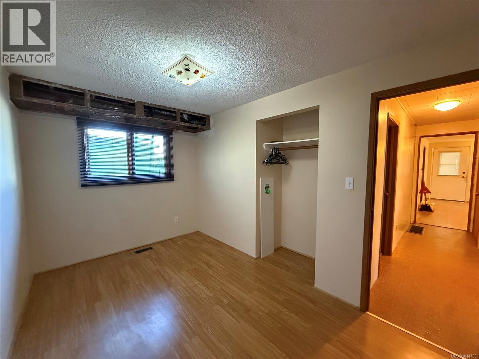 8845 Central St Property Photo 21