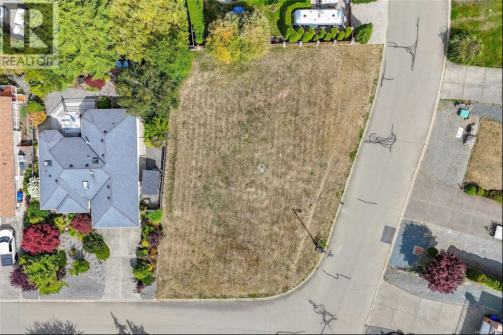 599 Tournament Tour Property Photo 1