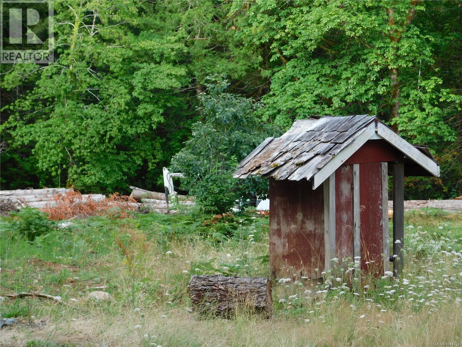 10206 South Dr Property Photo 2
