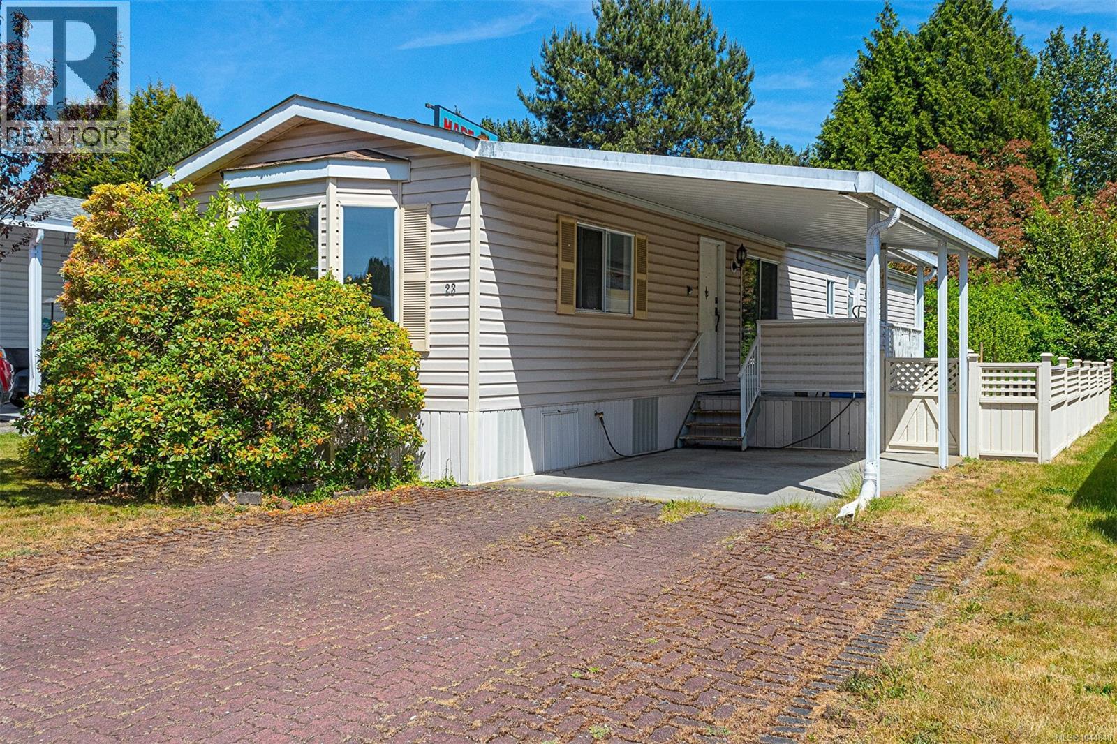 23 7583 Central Saanich Rd Property Photo 1