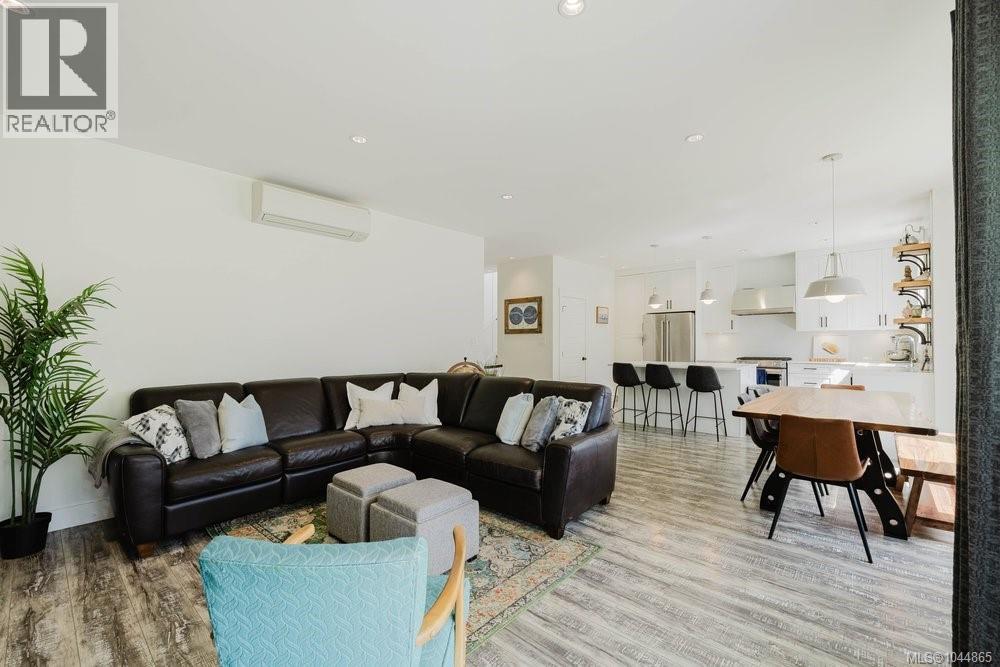 30 Jedburgh Rd Property Photo 13