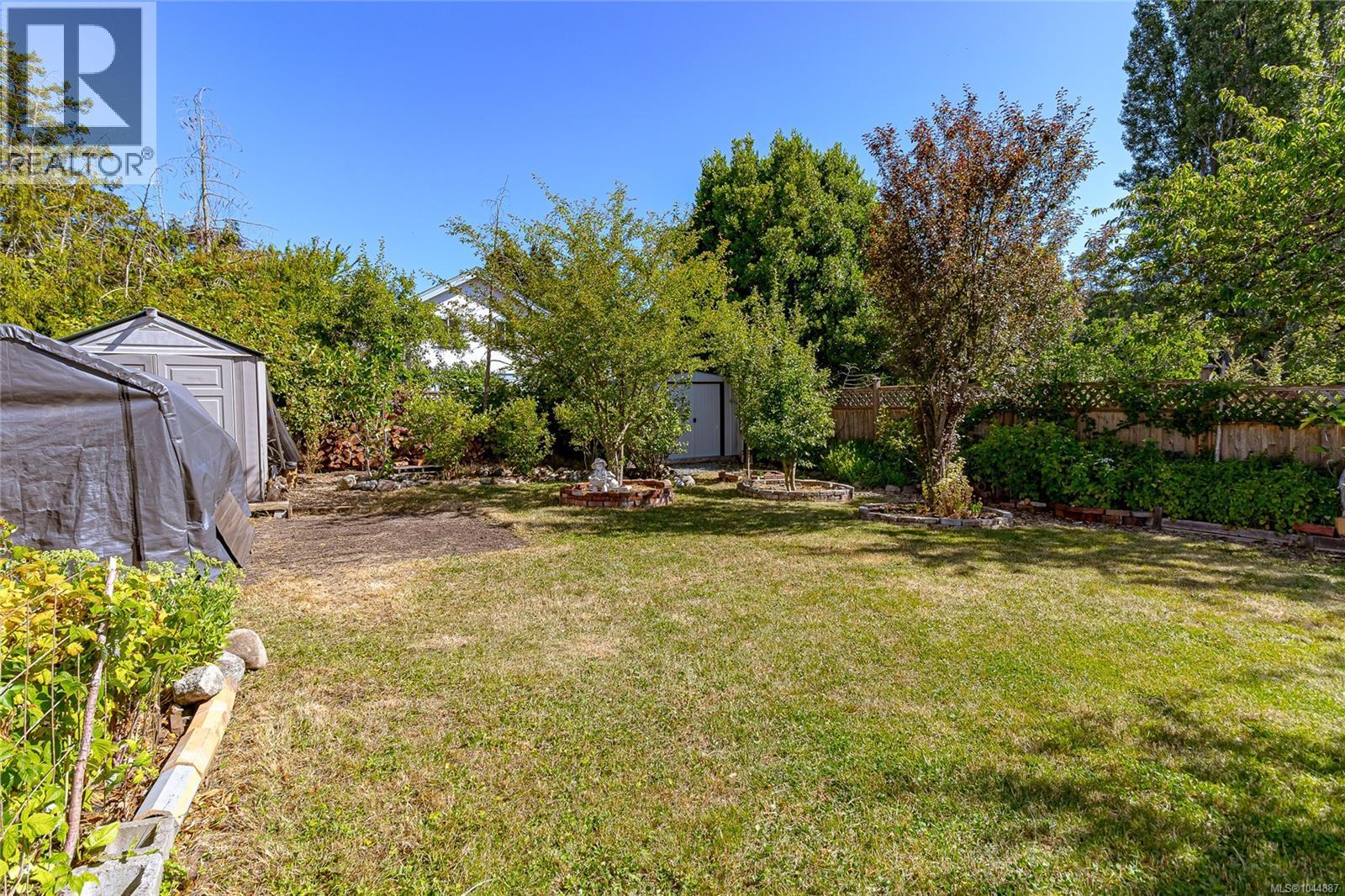 862 Canterbury Rd Property Photo 37