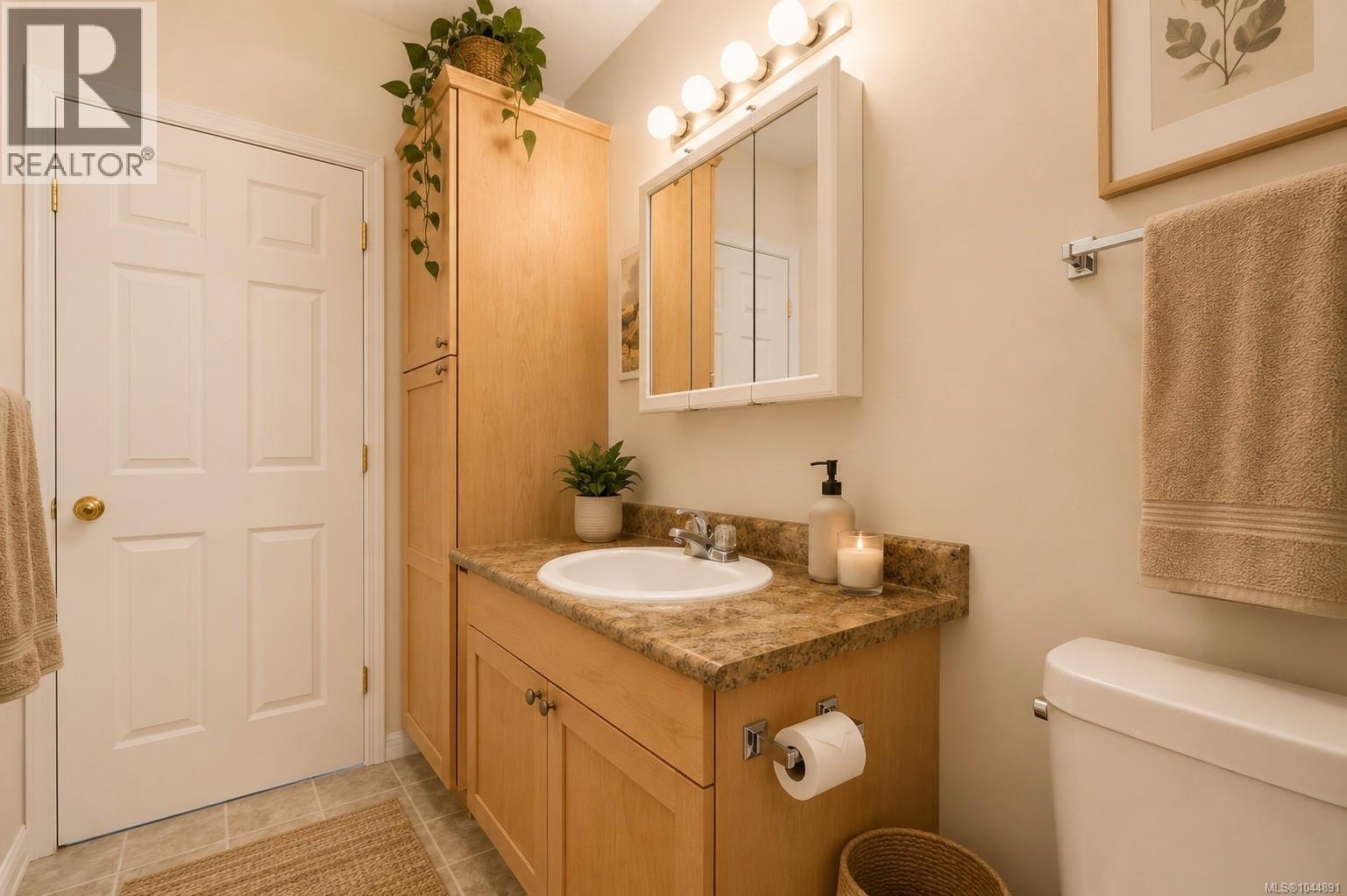 2 1553 Larch Rd Property Photo 19