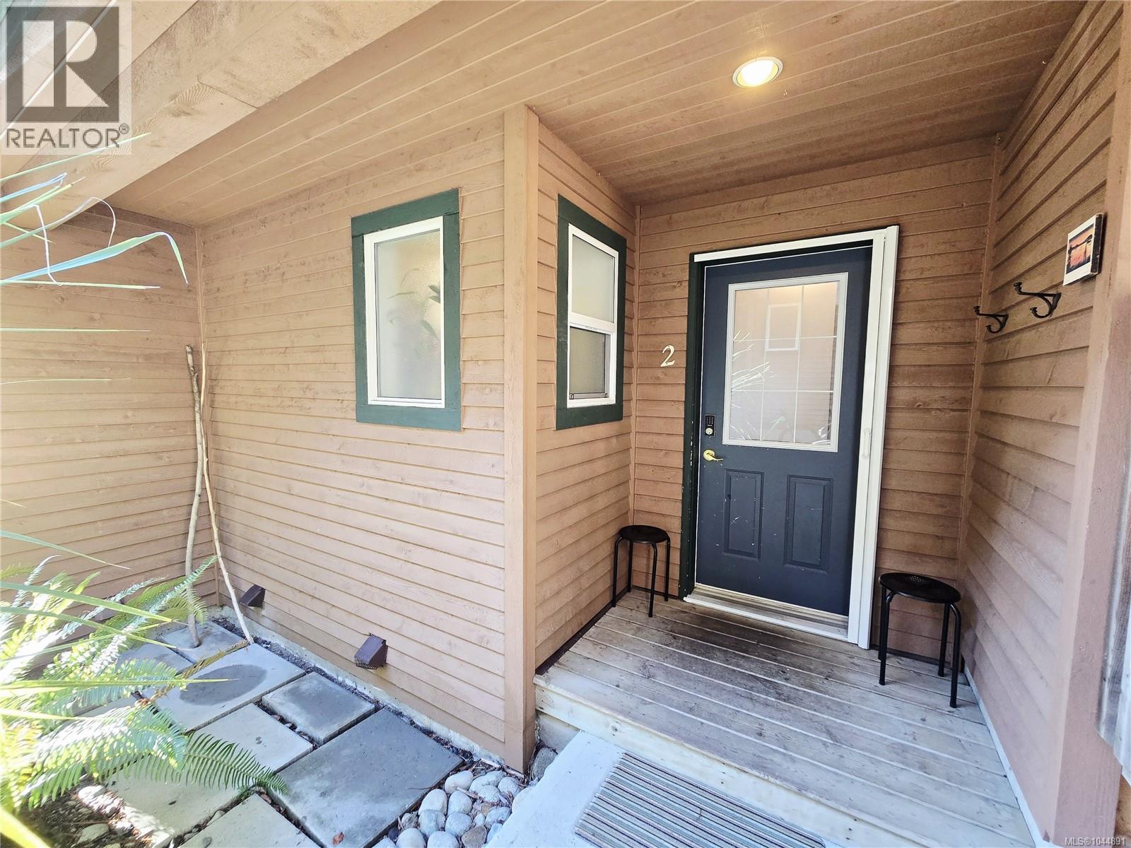 2 1553 Larch Rd Property Photo 34