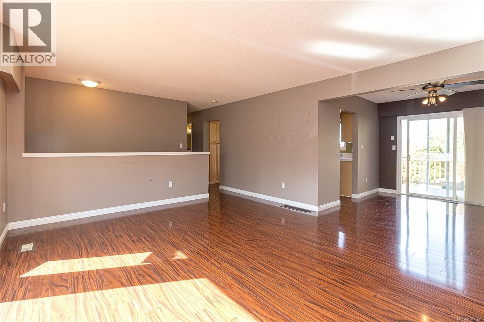 1766 Halliday Pl Property Photo 4