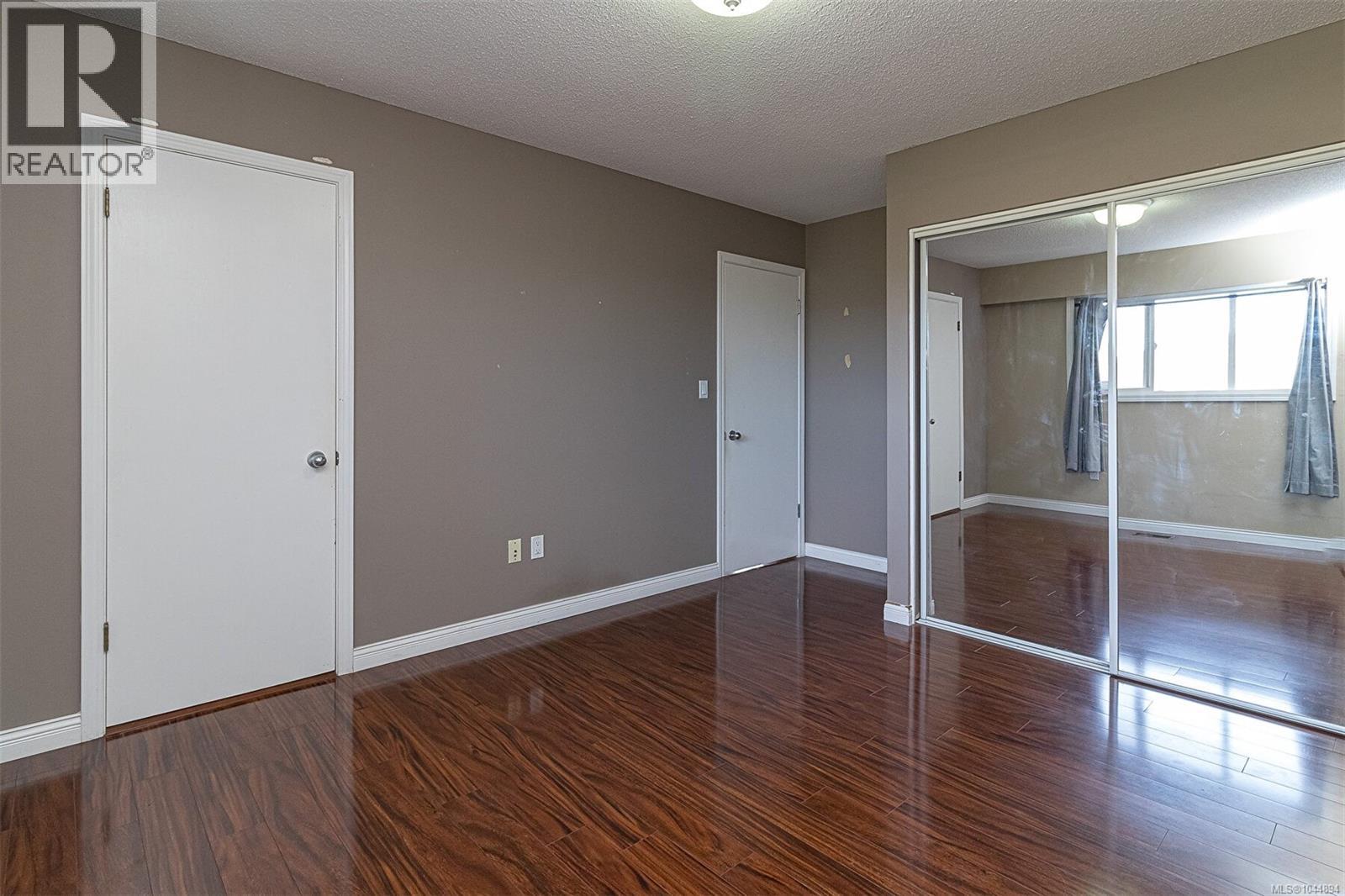 1766 Halliday Pl Property Photo 12